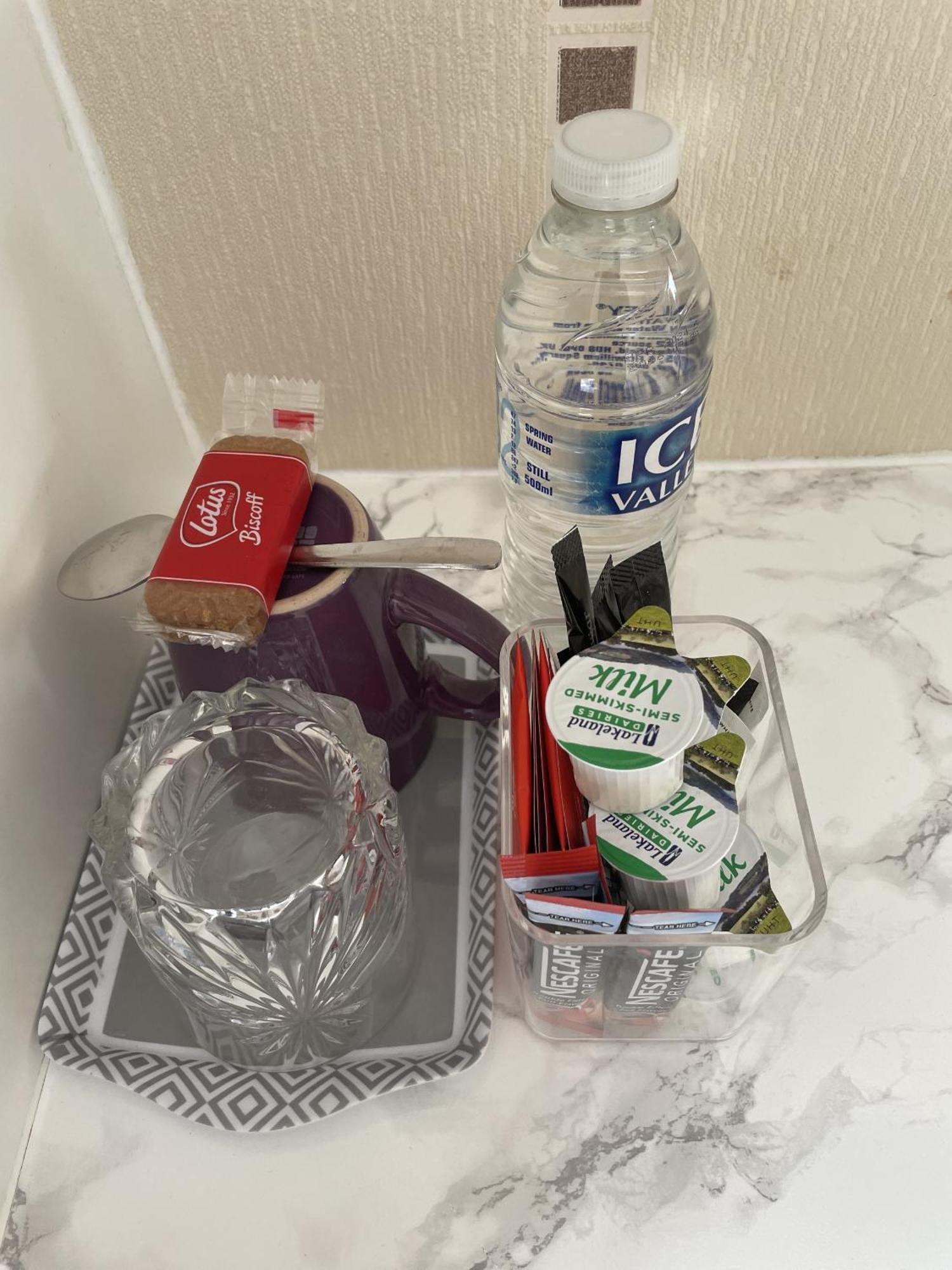 Emerald Residence ヨーク 部屋 写真